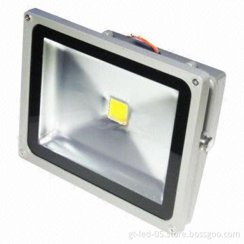 30W LED Floodlight with 700lm Luminous Flux, 0.9 Power Factor, CE and RoHS Marks